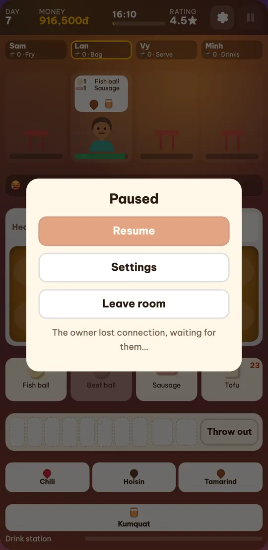 A guest sees the pause screen with the line The owner lost connection, waiting for them, and a locked Resume button